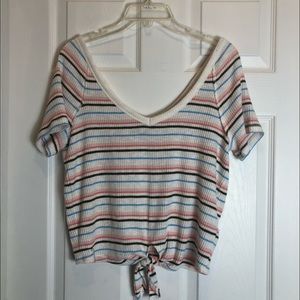 Abercrombie & Fitch Pullover Short Sleeves Top, Front Tie Knot in Front.  Size M